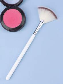 1/5pcs Soft Fan-Shaped Face Mask Brush, Makeup Brush With Handle, Cosmetic Tool For Women (White) - White - View 5