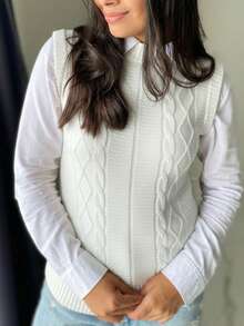 White Braided Knit Vest Over A Sweater, Maxi Vest, Women's Fashion Tank Top, Knitwear, Blogger Style, Winter. - 白色 - 查看 2