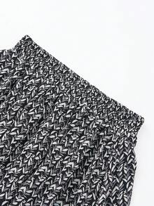 EARO Women's Fashion Skirt, Elastic Waist Design, Black & White Printed, Casual Chiffon Lightweight Fabric. Loose Stylish Versatile Elegant - Black - View 7