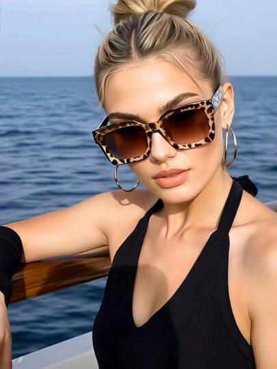 1 Pair Retro Square Frame Women's Fashion Glasses, Fashionable & Elegant, Solid Color Casual PC (Polycarbonate) Fashion Glasses, Suitable For All Seasons