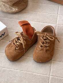 1 Pair Girls' Retro Fashion Sneakers, Minimalist Versatile Casual Shoes, Princess Style Anti-Slip Wear-Resistant Toddler Shoes, Soft & Breathable Material, Suitable For 3-6 Years Old - Camel - View 2