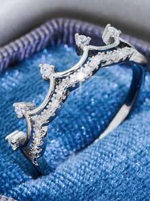 女士奢华皇冠戒指，白金镀层镶钻闪亮戒圈，独特公主风戒指 - 戒指 - 查看 1