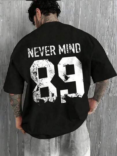 男士黑色圆领短袖T恤，字母数字印花，超柔软透气面料，美式极简街头风，适合休闲街头穿着和轻装通勤。