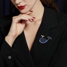 1pc Exquisite Cute Rhinestone Blue Whale Brooch, Fashionable Versatile Ocean Animal Clothing Pin, Anti-Slip - Blue - View 5