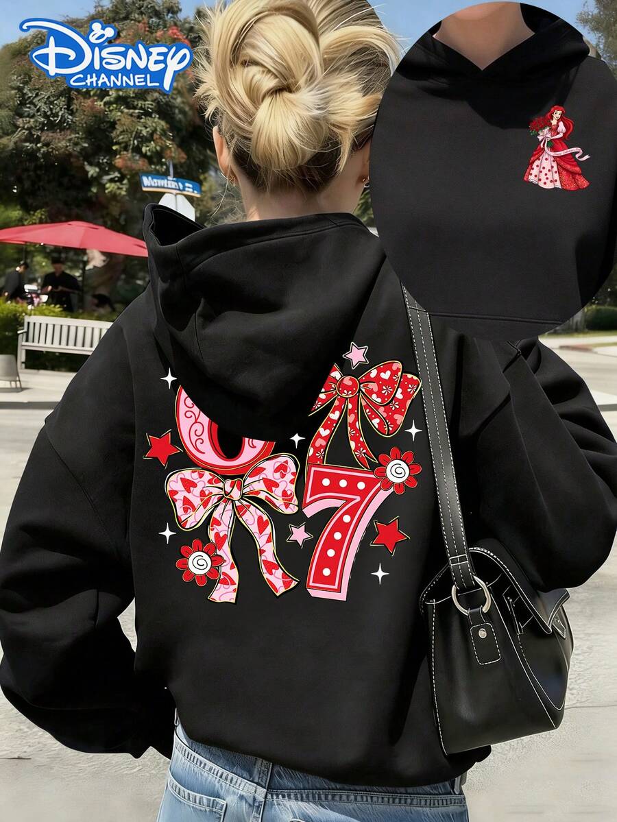 Disney Women's Hooded Sweatshirt Features A Double-Sided Print Of Disney's Princess Ariel With The Number "67" In Cartoon Lettering. This Fall/Winter Hooded Sweatshirt Offers Soft, Comfortable, And Warm Fabric. A Versatile Piece For Autumn And Winter Outfits, Perfect For Everyday Casual Wear, Travel, Or Shopping. Also Makes An Ideal Gift. - 黑色 - 查看 1