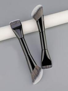 A Single Convenient Double-Headed Foundation Brush/Sloping Foundation Brush Is A Soft And Versatile Cosmetic Brush For Polishing, Mixing And Construction-Made Of Non-Irritating Synthetic Bristles To Create A Seamless Surface. - Multicolor - View 4