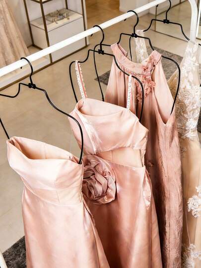 2 piezas/4 piezas Perchero de metal negro de estilo antiguo y nuevo, adecuado para tiendas de ropa o para organizar el armario de prendas de una sola pieza o trajes de baño