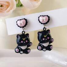 一对可爱甜美的树脂吊坠耳环，粉色和黑色心形蝴蝶结，小黑猫玩偶造型，日常佩戴和礼品配饰 - 彩色 - 查看 4