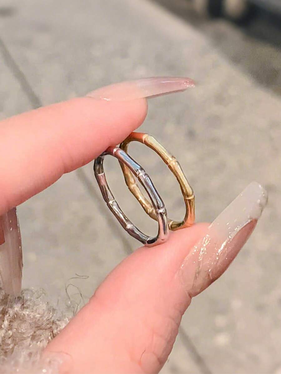 1枚时尚简约18K镀金不锈钢竹节戒指，适合女性日常佩戴、送礼，防水防褪色首饰