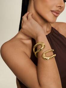 Altistry 1pc Oversized Gold Bangle Bracelet, Geometric Design, Suitable For Women, Great Gift For Birthday, Holiday - Gold - View 2