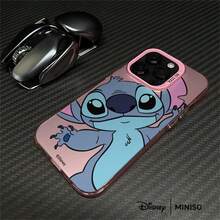 Miniso Ốp điện thoại in hình Stitch dễ thương, màu bạc, tương thích với iPhone 17/ 17 Pro/ 17 Pro Max/ 17 Air/ 16/ 15/ 14/ 13/ 12/ 11/ X Series, tương thích với ốp lưng iPhone 17 Pro Max, tương thích với ốp lưng iPhone 17 Pro, tương thích với ốp lưng iPhone 17. - Hồng - Xem 1