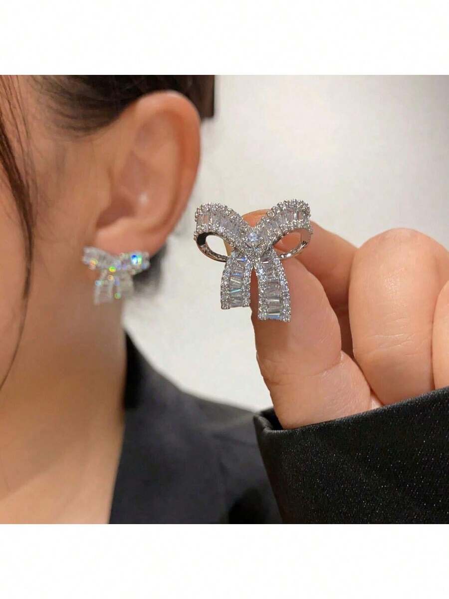 1 对迷人方晶锆石镶嵌蝴蝶结设计耳钉,女士派对/约会配饰,情人节礼物,妈妈,母亲,母亲节,礼物 - 銀色 - 查看 1