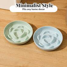 Bộ 3 bát ăn chậm cho mèo bằng melamine - Thiết kế mê cung, dùng được cho cả thức ăn khô và ướt - Giúp giảm tình trạng ăn quá nhanh và ăn quá nhiều - Đế chống trượt - Có thể rửa bằng máy rửa chén - 7 OZ * 3 - Xem 5