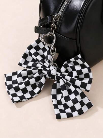 1pc Women's Fashion Chic Black & White Checkerboard Bow Heart Print Keychain Bag Charm, Suitable For Holiday Parties, Hanging On Bags, Pants, Backpacks, Crossbody Bags As Decoration