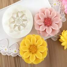 Small Chrysanthemum Candle Silicone Mold, Suitable For Home Decor Fragrance Candle Accessories, DIY Plaster Crafts, Resin Artworks - A-White - View 1
