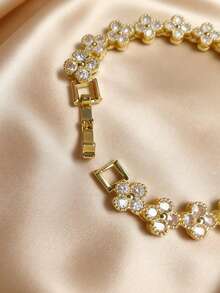 Luxury Sparkling Floral Zirconia Bracelet, Elevates Nighttime Outfits - Gold - View 5