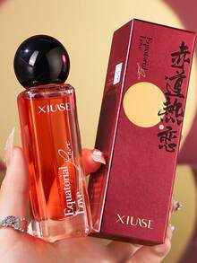 1 Chai 30ml Nước Hoa Tình Yêu Xích Đạo, Xịt Thơm Cao Cấp, Lưu Hương Lâu Dài, Hương Thơm Phòng. Hương thơm nồng nàn, quyến rũ khiến bạn cảm thấy như đang đắm chìm trong một cuộc tình lãng mạn say đắm. Đây là một loại nước hoa dành cho nữ, một mùi hương độc đáo với mức giá phải chăng hơn so với các thương hiệu lớn. Rất thích hợp để sử dụng trong kỳ nghỉ, phù hợp với nhiều hoàn cảnh khác nhau và là lựa chọn lý tưởng cho sử dụng hàng ngày. Đây là vật dụng thiết yếu cho những buổi hẹn hò của phụ nữ và cũng là một món quà tuyệt vời. - 30ml - Xem 1