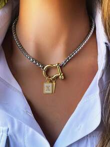 1件双色马蹄形扣项链，配有锥形吊坠和字母吊坠，以及八角星项链，散发着复古优雅的气息，适合日常时尚穿搭。 - 彩色 - 查看 20