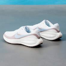 Nike女鞋運動鞋2026全新REVOLUTION 8緩震輕便透氣公路跑步鞋HJ8485-106 - 白色 - 查看 8