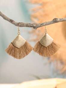 A Pair Of Bohemian Metal Fringed Earrings, Suitable For Ladies To Wear On Vacations And In Daily Life - Multicolor - View 18