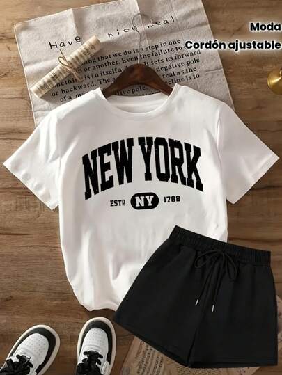 Mujer002y007 Conjunto de camiseta de manga corta y pantalones cortos Casual Versátil  Cómodo y Elegante Conjunto de moda casual para hombre: camiseta blanca con "NEW YORK" y pantalones cortos negros con cordón ajustable