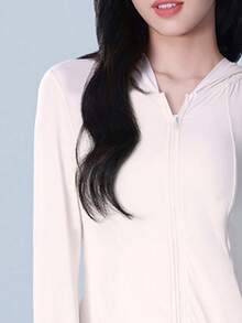 CAMEL CROWN 山茶花冰丝防晒服 女士修身夏季短款外套 轻薄透气 清凉防晒服 - -雪皎白 - 查看 2