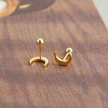 一对简约925纯银镀18K金新月耳环，女士银饰，适合日常佩戴，是馈赠佳品。 - RS0026-Y - 查看 7