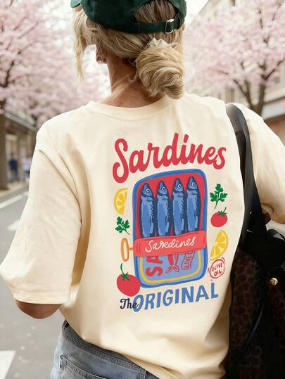 Women's Vintage Red Cherry Pattern Heavyweight T-Shirt, Breathable Comfortable Fabric With Positive Slogan Print, American Collegiate Retro Loose Fit Slim T-Shirt Top, Suitable For Daily Wear, Street Style, Self-Care Day Or Thanksgiving Gift