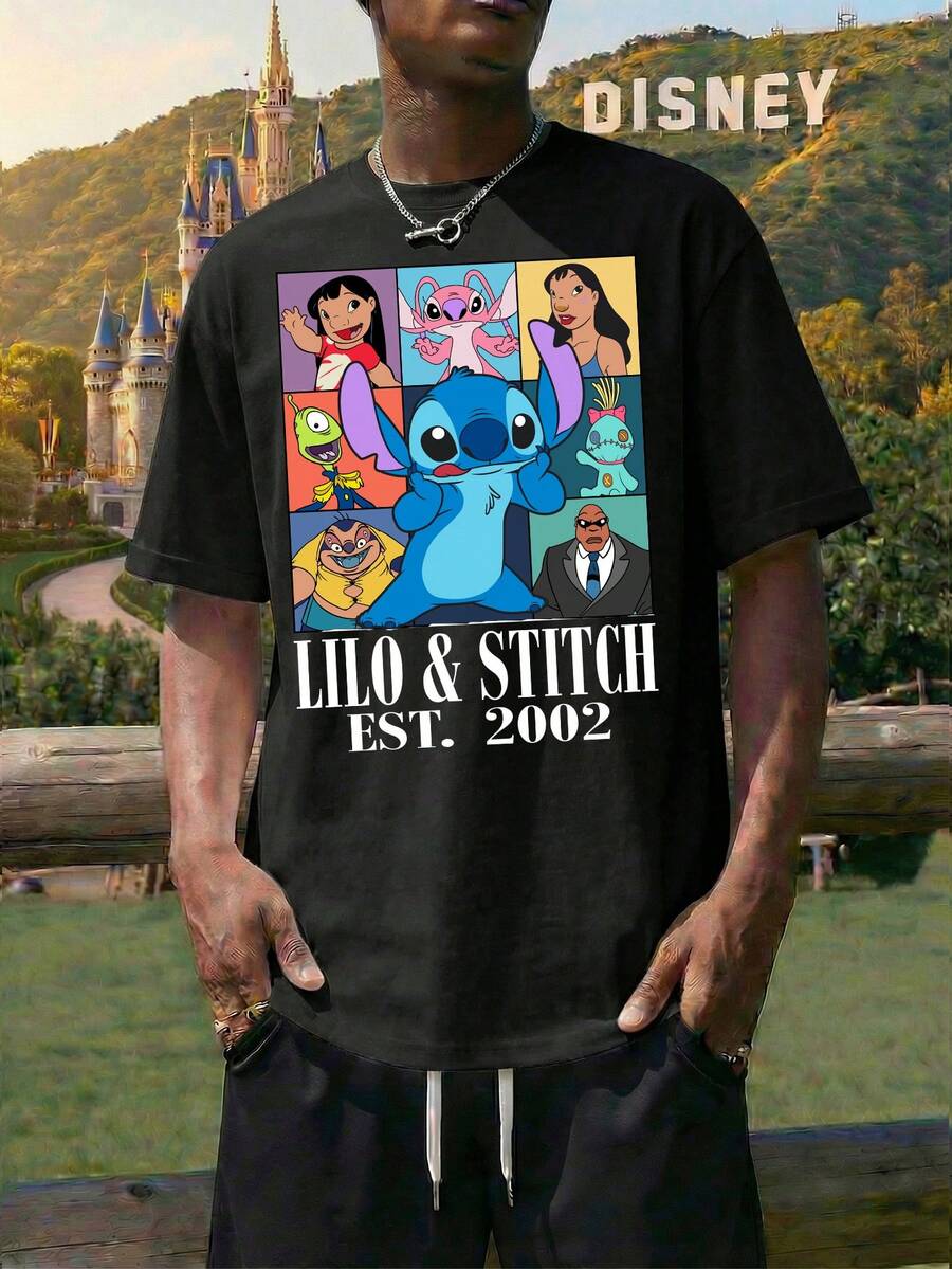 This 2-Piece Men's White Crew Neck Short-Sleeved T-Shirt And Drawstring Shorts Set Features Disney's Lilo And Stitch Lettering And A Stitch Graphic From Lilo & Stitch. This Breathable And Comfortable Summer Casual Set Makes A Great Gift For Men. - Đen + Đen - Xem 1