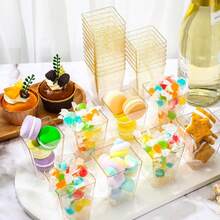 50个5盎司金色闪光迷你甜点杯，带勺子，塑料芭菲杯，方形甜点杯，适合派对、布丁、奶酪和芝士蛋糕慕斯 - 金色 - 查看 3