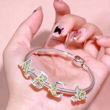 1 件时尚 26 字母系列串珠手链，可用于 DIY 手链制作和日常服装搭配，适合女孩佩戴。 - 混合色 - 查看 4