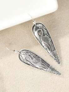 Artistic Classic & Retro Crane Pattern Long Earrings, Meticulously Crafted Earrings, Iconic Women's Jewelry Accessory, Earrings - Silver - View 5