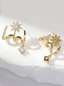 A Luxurious Golden Toned Star Shaped Synthesis Zirconia Shaped Earring, A Fashionable And Dynamic Choice, With A Strong Atmosphere That Can Be Carried On A Daily Basis And At Parties. It Is The Perfect Gift And Exquisite Jewelry - Gold - View 3