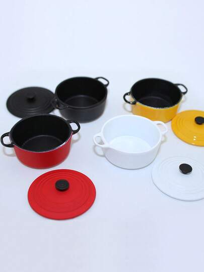 1pc Miniature Realistic Cooking Pot Model, Small Cooking Prop, Micro Landscape Art Decor, Creative Handmade Gift, Photography Accessory