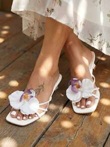 planare 新款3D立体花卉装饰高跟凉鞋,优雅低跟高跟鞋,适合海滩、派对、约会和婚礼等场合,可搭配比基尼、连衣裙,夏季时尚优雅高跟凉鞋,新娘高跟鞋 - 白色加白紫色花 - 查看 6
