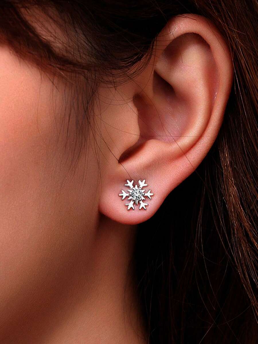 1 Pair S925 Sterling Silver Minimalist Cubic Zirconia Snowflake Stud Earrings, Fresh And Sweet Feminine Snowflake Earrings For Women, Versatile Daily Wear Elegant Earring Gift - Snowflake - View 1