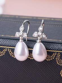 一对优雅时尚的女士水滴形仿珍珠立方氧化锆耳环，适合日常佩戴、派对、婚礼、宴会或作为礼物（不含包装盒） - 銀色 - 查看 2