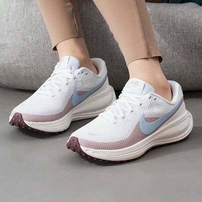 Nike女鞋運動鞋2026全新REVOLUTION 8緩震輕便透氣公路跑步鞋HJ8485-106