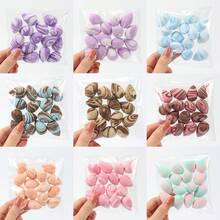 双色迷你美妆蛋，助您轻松打造均匀无瑕的粉底妆容，避免妆感不均。可用于点涂或轻拍上妆，打造自然轻盈的妆效。遇水膨胀，不含乳胶，双用途美妆蛋，适合所有肤质。赠品、旅行、平价好物、旅行必备 - 彩色 - 查看 1