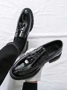 Men's Loafers, Glossy Patent Leather Men's Shoes, Black Mirror Shoes, And Tassel Decorated Office Business Formal Casual Shoes, Suitable For Saturday Banquets, Dances, Parties, Weddings, And Wedding Dresses - 黑色 - 查看 5