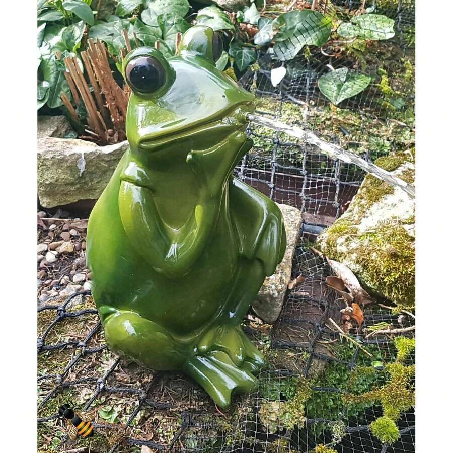 BERMUDA POND SPITTER FROG GARDEN POND WATER FEATURE PONDSIDE ORNAMENT KOI FISH - C - View 1