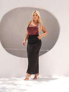Saia Midi Feminina evângelica SUZY TECIDO LINHO PREMIUM Cintura Alta com Fenda Frontal Elegante e Confortável - Preto - Visão 3