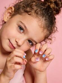 6 Tờ Hình Dán Móng Tay Hoa Văn Nhiều Màu Sắc Cho Trẻ Em - Với họa tiết hoa nhỏ nhiều màu và hình trang trí 3D, kiểu dáng dễ thương, vui nhộn, phù hợp cho các chuyến đi chơi mùa xuân, tiệc sinh nhật và vui chơi hàng ngày của trẻ em, dễ dán và dễ gỡ, hoàn hảo để trang trí móng tay đáng yêu cho trẻ em. - Nhiều màu - Xem 4