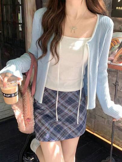 2026夏季蓝白撞色针织上衣 - 优雅纯正Yurty甜美休闲街头Y2K风格长袖圆领系带罗纹宽松女式针织上衣/衬衫 | 适合年轻女士、女性、甜美女孩、Y2K女孩和辣妹，是情人节/妇女节/母亲节/休闲外出/海滩度假/派对聚会/返校季/婚礼季/音乐节的理想之选。