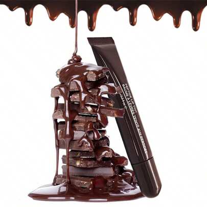 10毫升/0.3液盎司咖啡色肽润唇膏，可叠加打造自然色泽，质地亮泽。