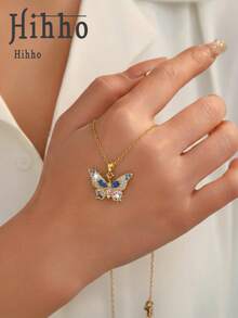 1pc Butterfly Wing Gradient Zirconia Pendant Necklace, Blue & Pink Ombre Zirconia + Full Zirconia Edged Butterfly Wings, Romantic Gift For Girlfriend/Best Friend - Butterfly - View 5