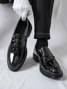 Men's Loafers, Glossy Patent Leather Men's Shoes, Black Mirror Shoes, And Tassel Decorated Office Business Formal Casual Shoes, Suitable For Saturday Banquets, Dances, Parties, Weddings, And Wedding Dresses - 黑色 - 查看 1