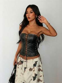 GLOpass Y2K Black Faux Leather Lace-Up Cropped Bustier Top, Hollow Arc Hem, Metal Grommet Decor, Fitted Midriff-Baring Shirt, Suitable For Nightclub, Music Festival, Concert, Rave Party, Halloween, Date Night And More Summer Casual - Black - View 7