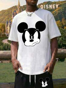 This Men's White Pullover Short Sleeved T-Shirt And Drawstring Shorts Two-Piece Set Features Disney Mickey Mouse Lettering And Mickey Mouse Fashion Pattern Design. A Breathable And Comfortable Summer Casual Suit Is The Perfect Gift For Men. - 白色+黑色 - 查看 1