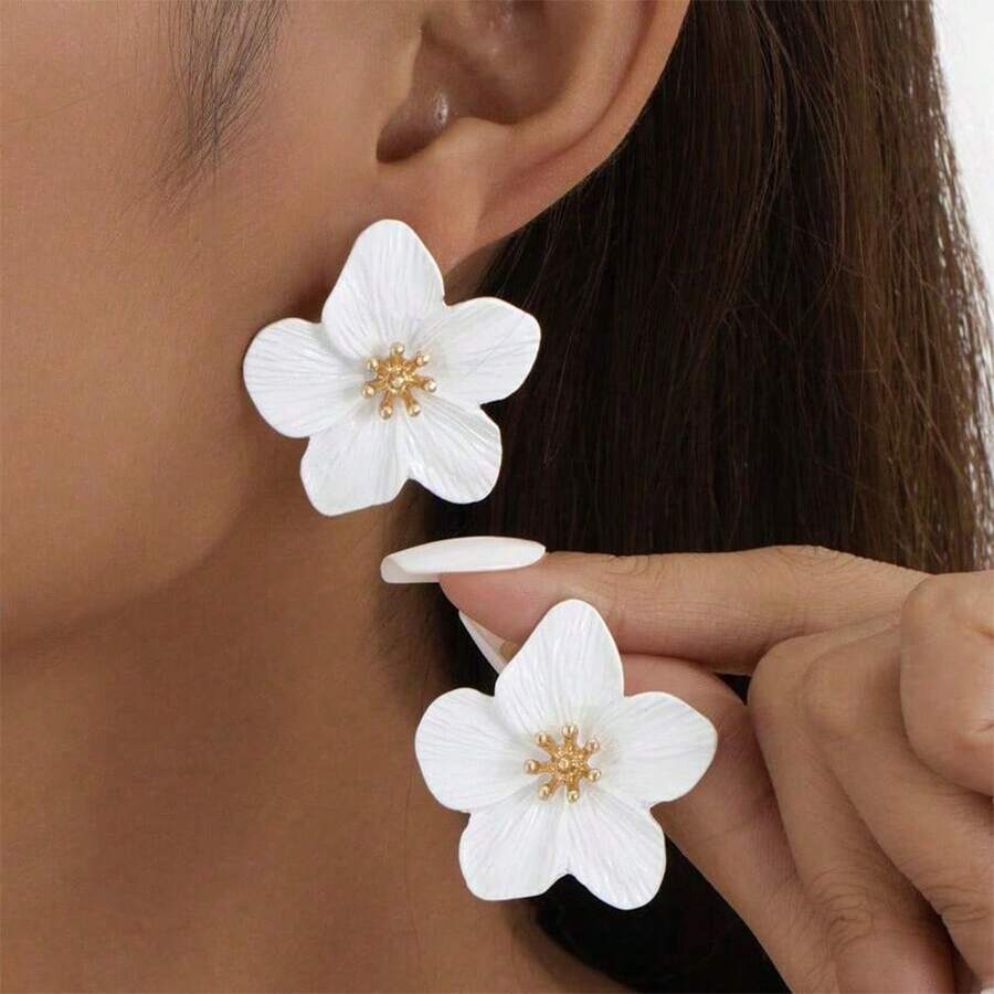 1 Pair Fresh Five-Petal Flower Earrings, Suitable For Women's Daily Wear - White - View 1